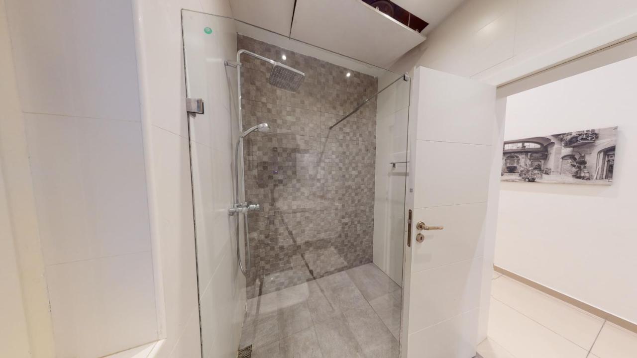 Spacious 3 Bedroom Maisonette Сліма Екстер'єр фото
